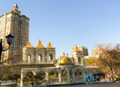 北京和煦养老街心花园托老所与天通大爱颐养中心对比分析